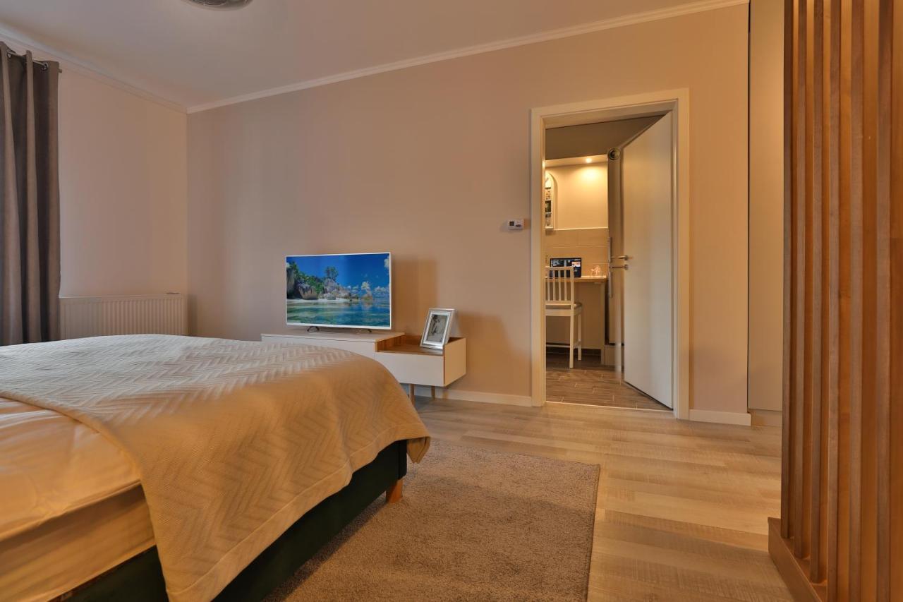 Ada Homes B46 Брашов Екстериор снимка